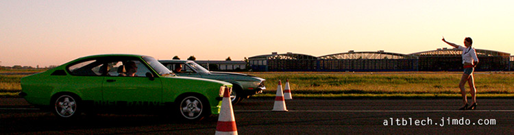 Flughafen-Rennen Startergirl Altblechtreffen